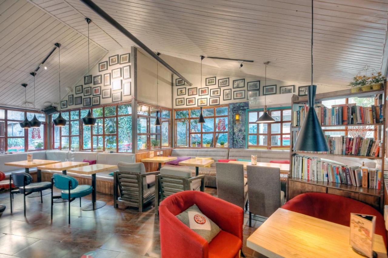 Kunming Upland International Youth Hostel Near The City Center ,2 Mins Walk To The Subway, 2 Mins Walk To The Green Lake, Close To Yuan Tong Temple, Old Street, Yunnan University, Convenient Payment And Visa Cards Are Accepted Bagian luar foto