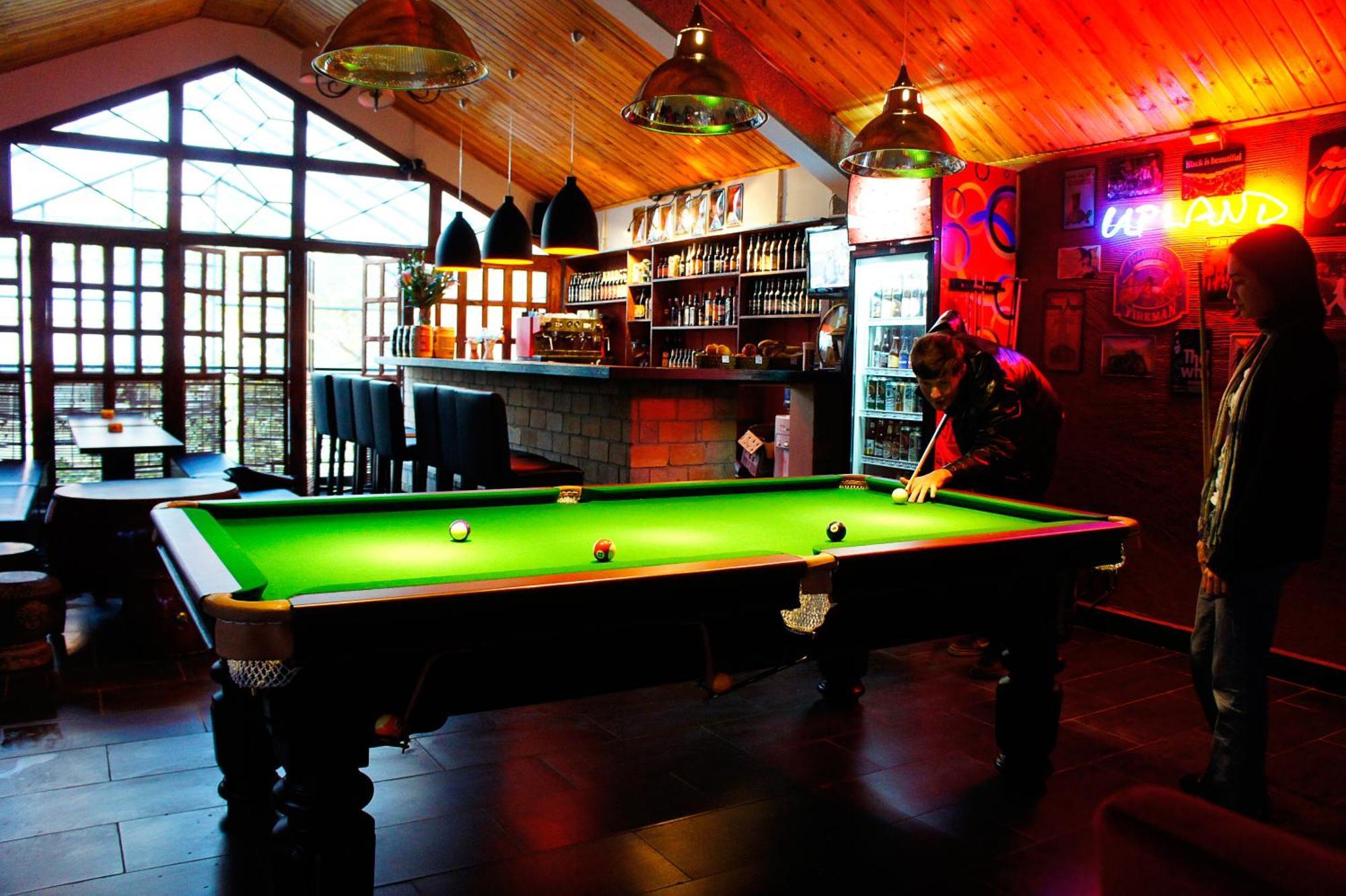 Kunming Upland International Youth Hostel Near The City Center ,2 Mins Walk To The Subway, 2 Mins Walk To The Green Lake, Close To Yuan Tong Temple, Old Street, Yunnan University, Convenient Payment And Visa Cards Are Accepted Bagian luar foto